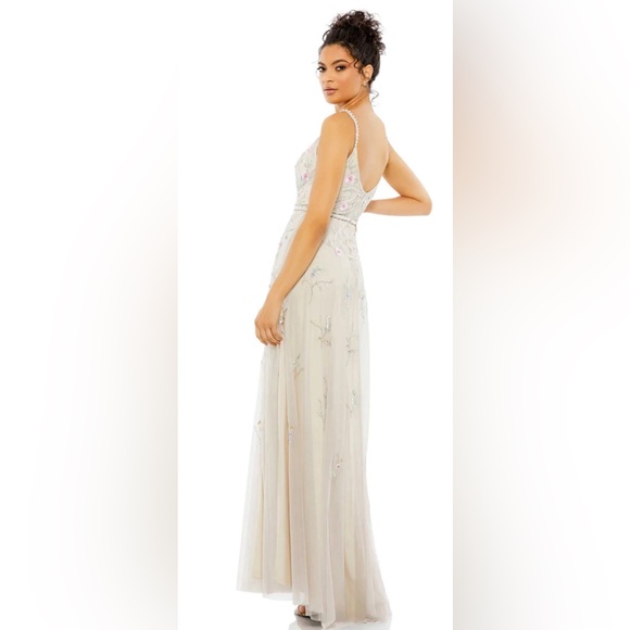 A-line dress with embroidery and beading - Picture 2 of 3